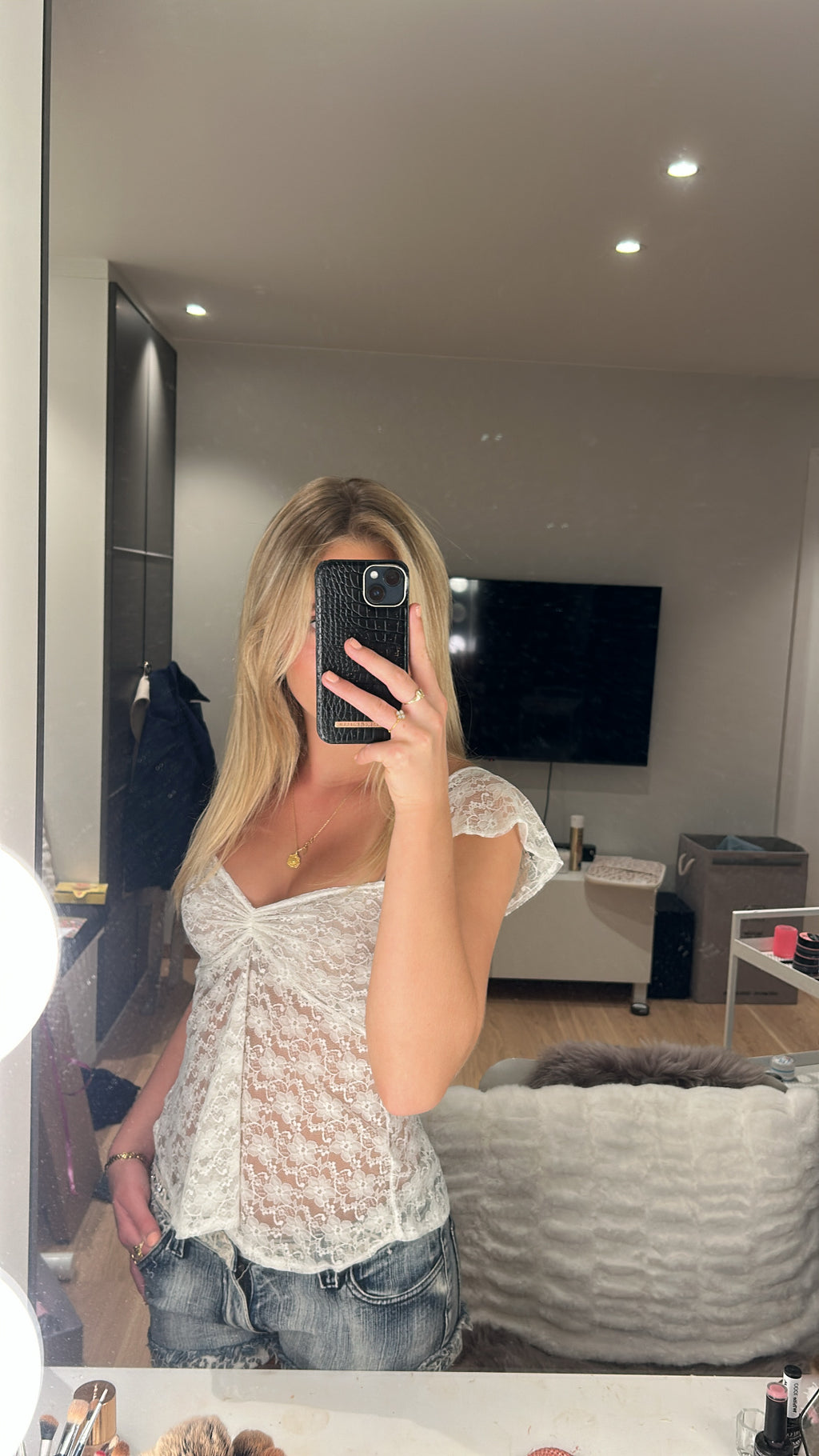 Ea top white