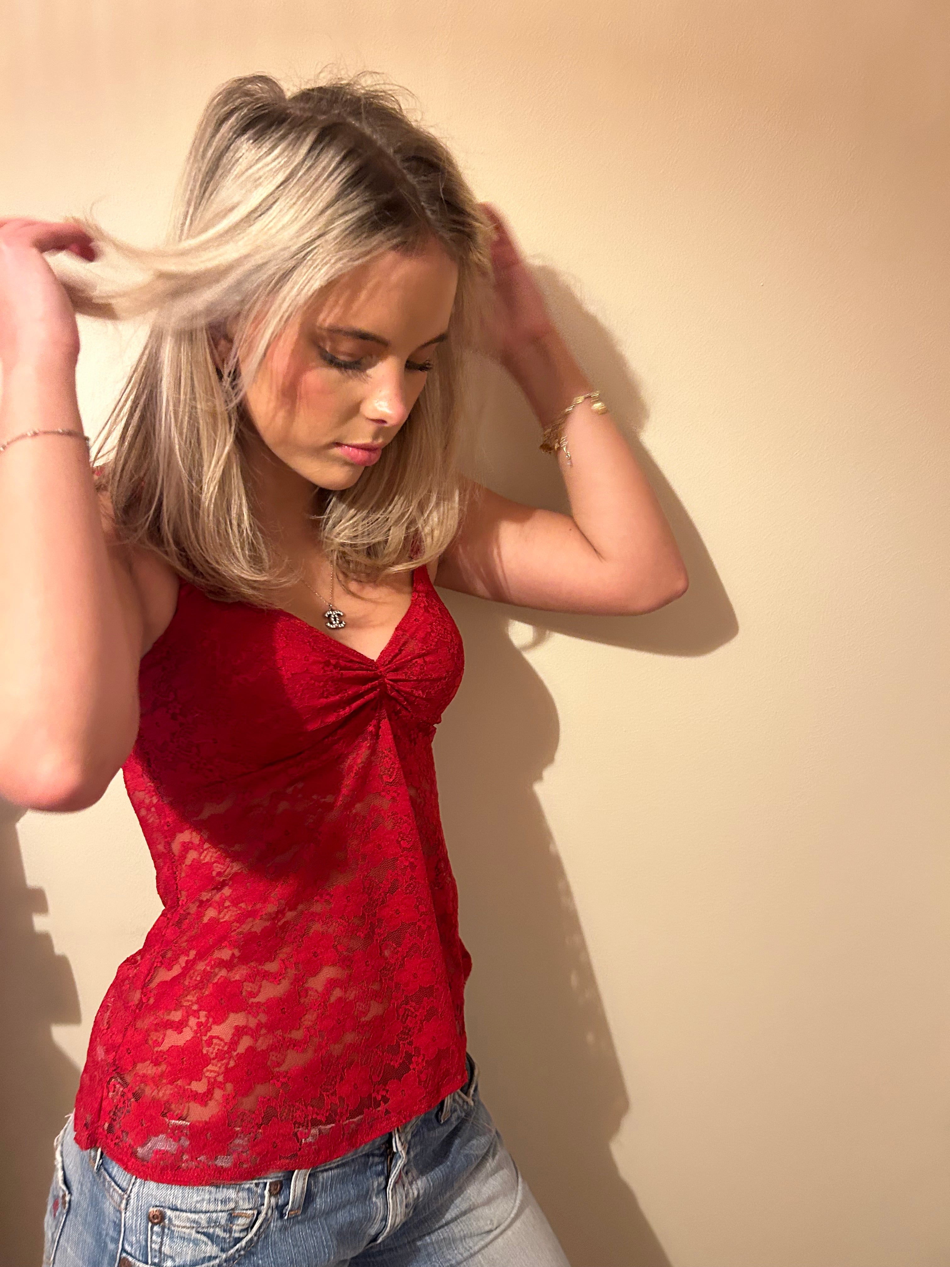 Ea top red
